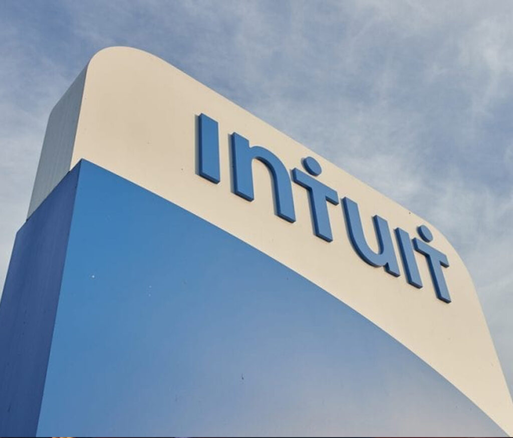 معرفی شرکت اینتویت (  Intuit)؛ تاریخچه، انواع محصولات و خدمات 