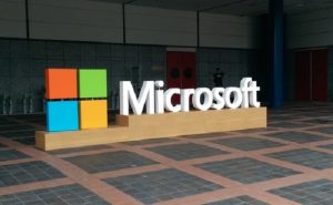 نسل جدید سیستمهای تحلیل کلان داده متناسب با خدمات R Server مایکروسافت