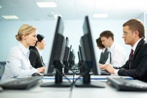 تلاش سازمانها برای افزایش نظارت بر فعالیت کارمندان در اینترنت
