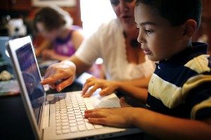 کودکان بدون وجود اینترنت احساس ناراحتی و تنهایی می‌کنند