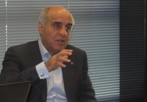 گفت‌وگوی دنیای اقتصاد با محمود نظاری: همکاران سیستم زیر ذره‌بین نقد مالی