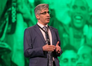 مهدی امیری در جشن پایان سال 96