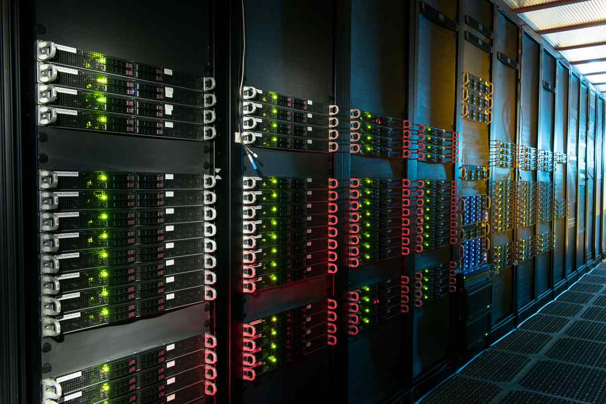 Кластер компьютер. Суперкомпьютер (кластерная архитектура). Многопроцессорные системы суперкомпьютеры. 42 Суперкомпьютер. Кластерный сервер.
